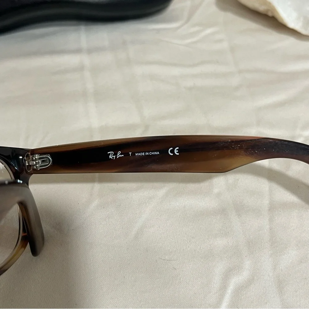 Ray-Ban Brown Tortoise Frame Glasses